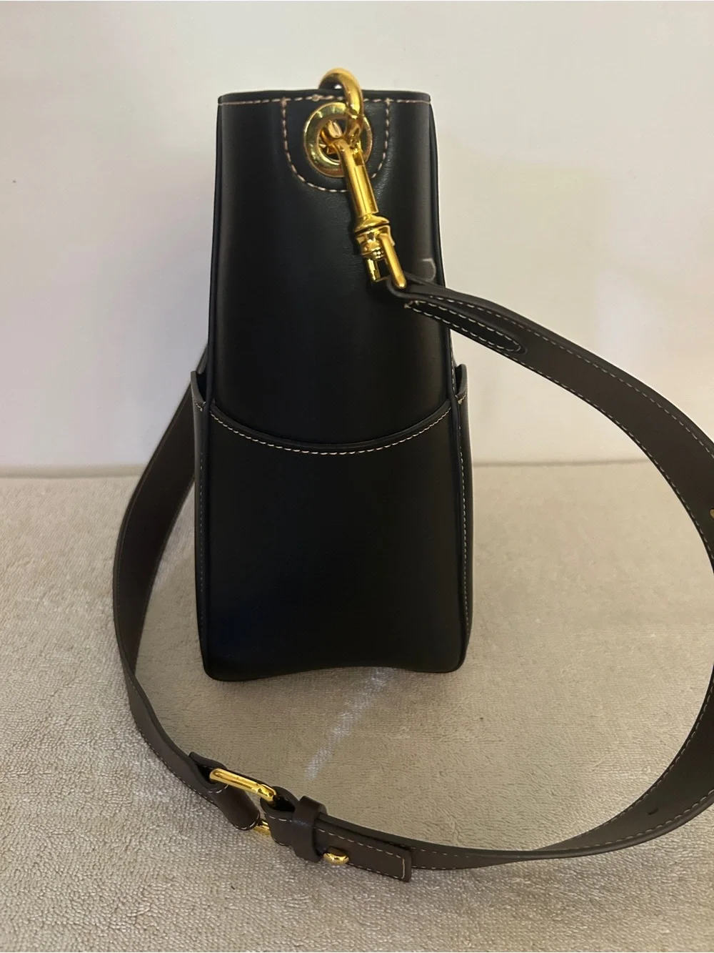 AALLYN - Dark Brown Leather Crossbody Bag with adjustable Strap